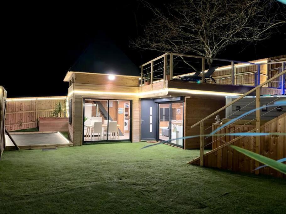 Chalet Et Jaccuzy Sur La Plage Biscarrosse Eksteriør billede